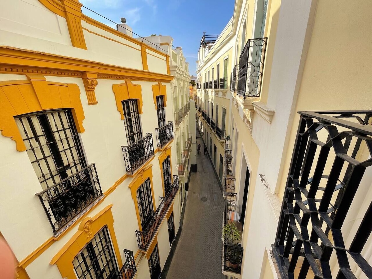 Alvarez Quintero - Apartments