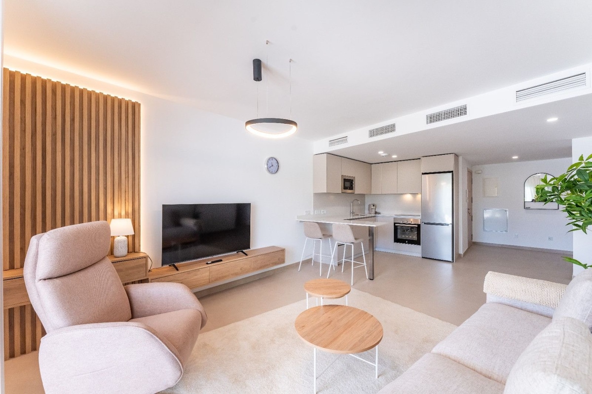 AMPHORA BEACH RESIDENCE 2476 MANILVA